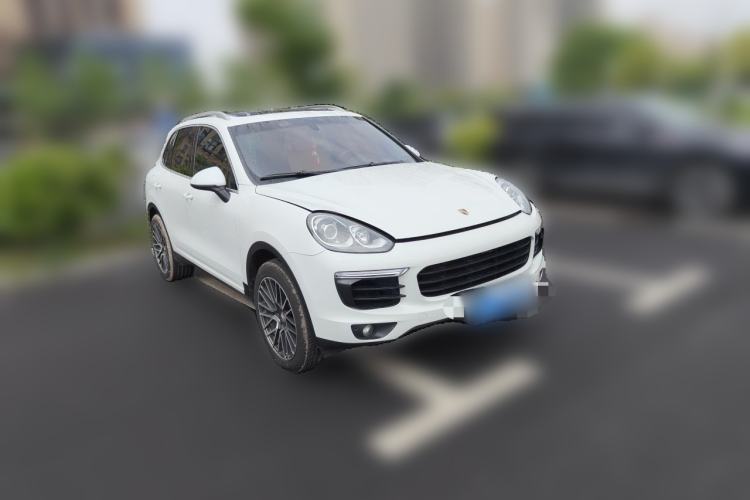 Used Porsche Cayenne 2015 Cayenne 3.0T Front Right 45 Deg