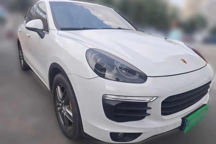 Used Porsche Cayenne 2015 Cayenne 3.0T Front Right 45 Deg