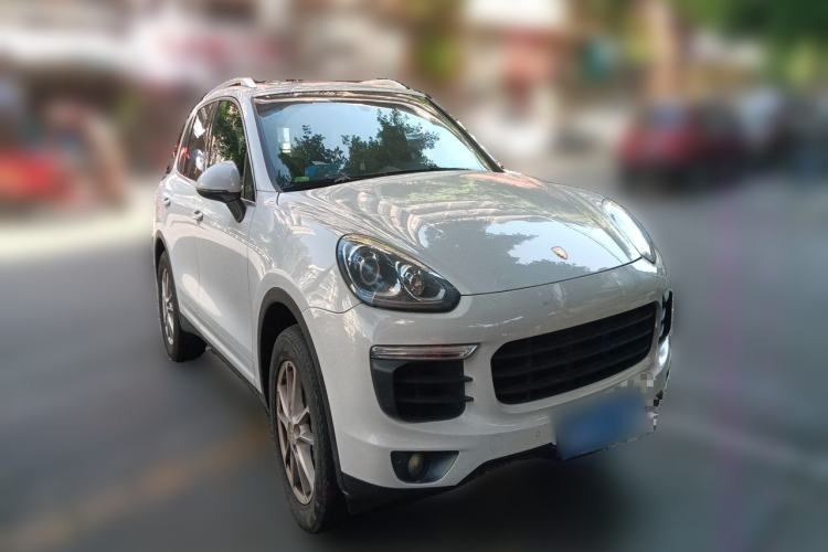 Used Porsche Cayenne 2015 Cayenne 3.0T Front Right 45 Deg