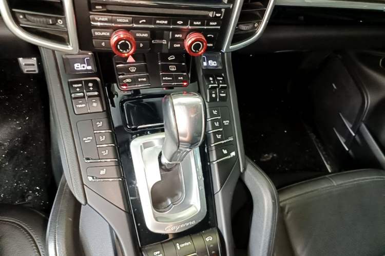 Used Porsche Cayenne 2015 Cayenne 3.0T Gear Lever