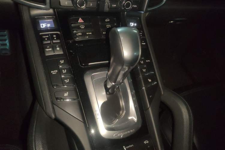 Used Porsche Cayenne 2015 Cayenne 3.0T Gear Lever