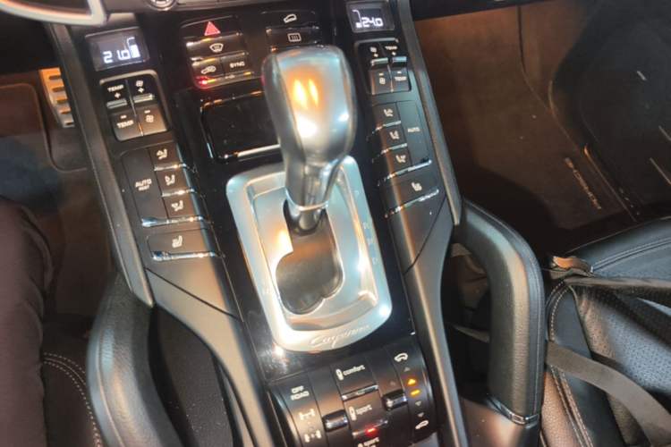 Used Porsche Cayenne 2015 Cayenne 3.0T Gear Lever