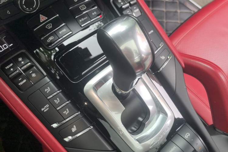 Used Porsche Cayenne 2015 Cayenne 3.0T Gear Lever