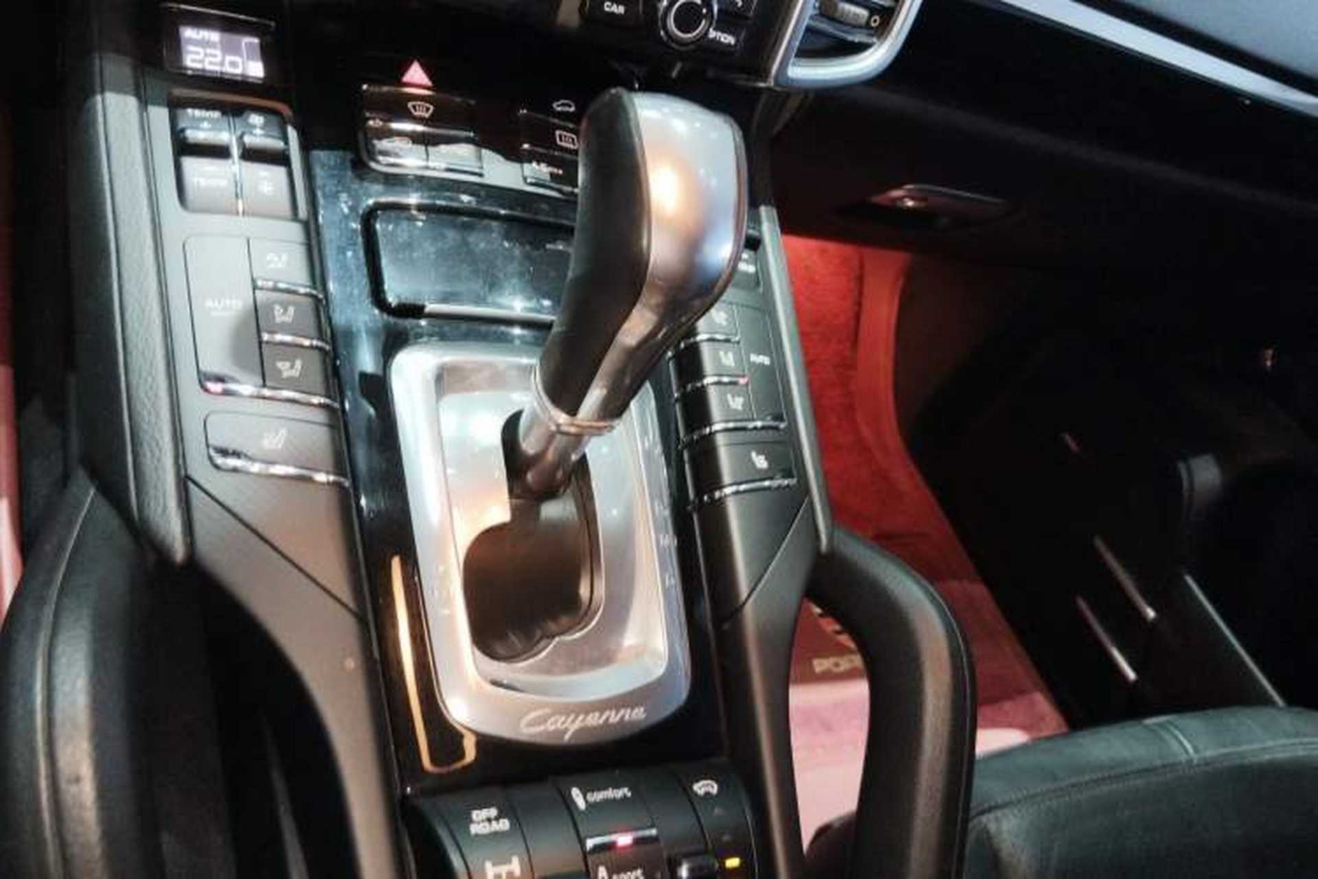 Used Porsche Cayenne 2015 Cayenne 3.0T Gear Lever