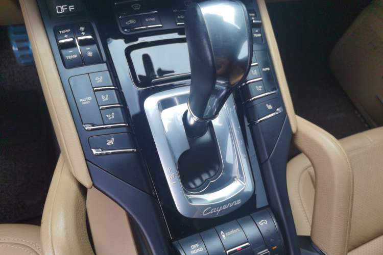 Used Porsche Cayenne 2015 Cayenne 3.0T Gear Lever