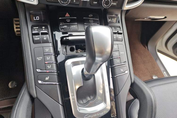 Used Porsche Cayenne 2015 Cayenne 3.0T Gear Lever