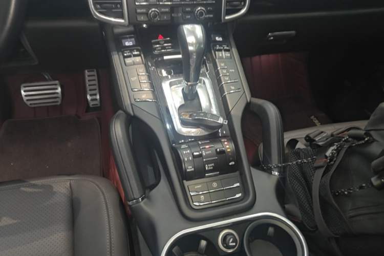 Used Porsche Cayenne 2015 Cayenne 3.0T Gear Lever