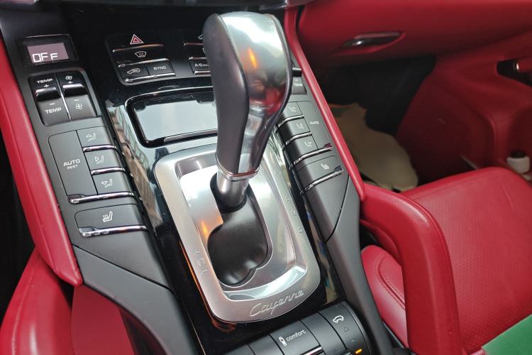 Used Porsche Cayenne 2015 Cayenne 3.0T Gear Lever