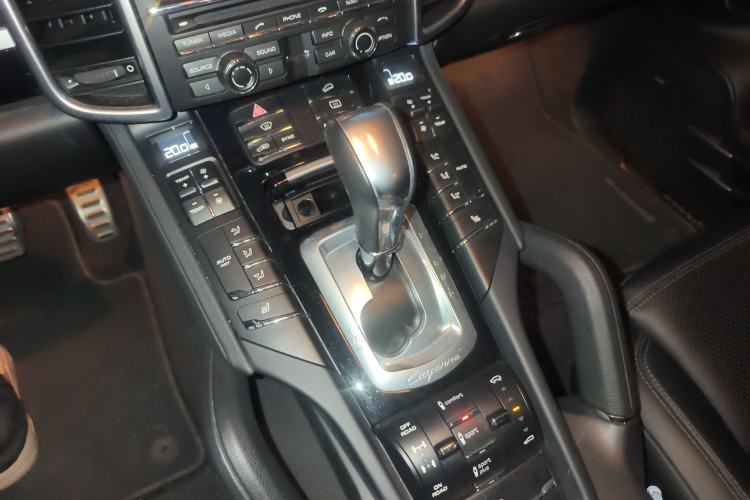 Used Porsche Cayenne 2015 Cayenne 3.0T Gear Lever