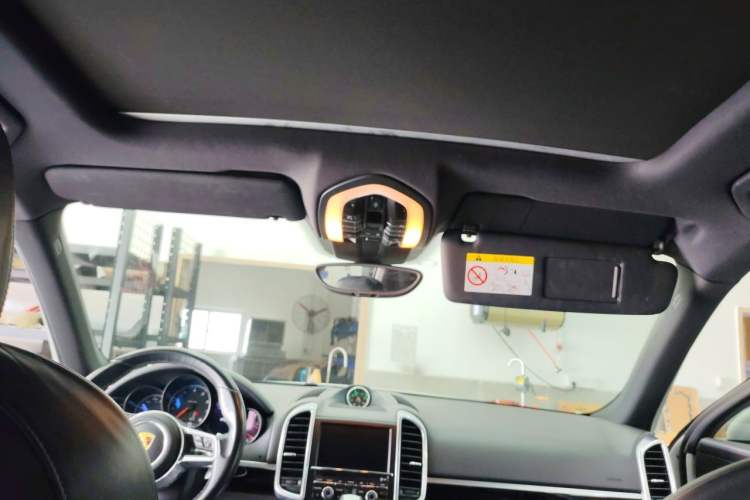 Used Porsche Cayenne 2015 Cayenne 3.0T Headliner