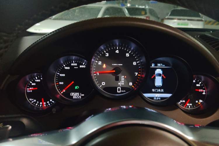 Used Porsche Cayenne 2015 Cayenne S 3.6T Instrument Cluster