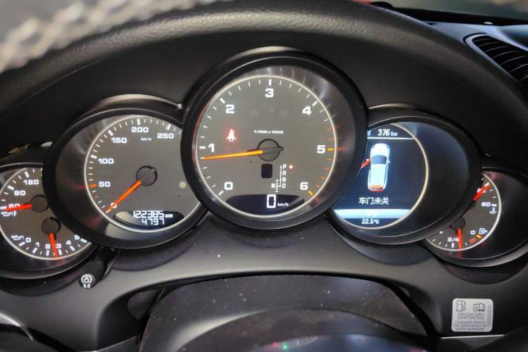 Used Porsche Cayenne 2015 3.0T Instrument Cluster