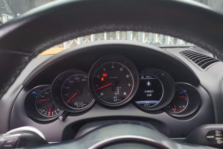 Used Porsche Cayenne 2015 Cayenne 3.0T Instrument Cluster