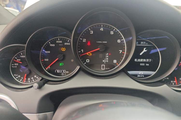 Used Porsche Cayenne 2015 Cayenne 3.0T Instrument Cluster