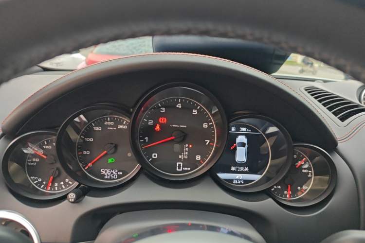 Used Porsche Cayenne 2015 Cayenne 3.0T Instrument Cluster