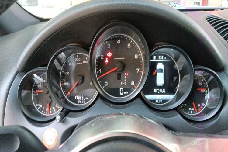 Used Porsche Cayenne 2015 Cayenne 3.0T Instrument Cluster