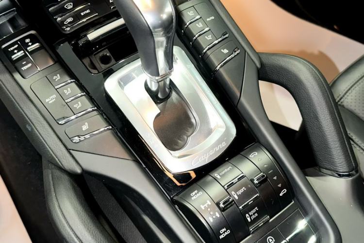 Used Porsche Cayenne 2015 Cayenne 3.0T Interior 1