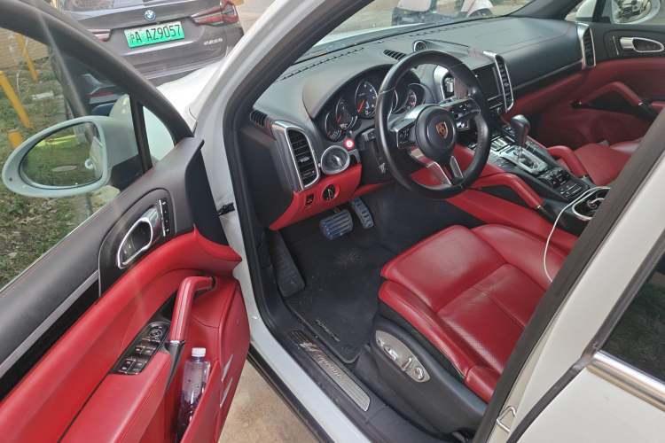 Used Porsche Cayenne 2015 Cayenne 3.0T Interior 3