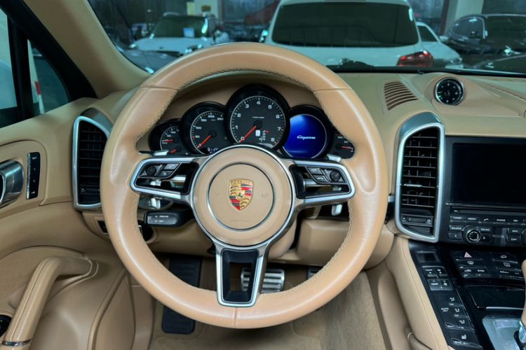 Used Porsche Cayenne 2015 Cayenne 3.0T Interior 9