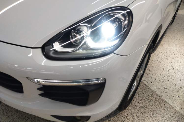 Used Porsche Cayenne 2015 Cayenne 3.0T Left Front Headlight