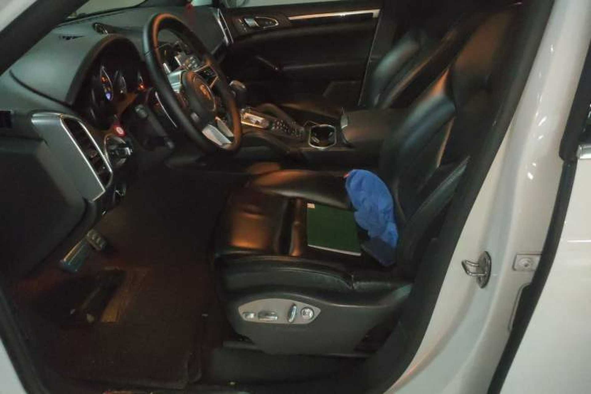 Used Porsche Cayenne 2015 Cayenne 3.0T Left Front Seat