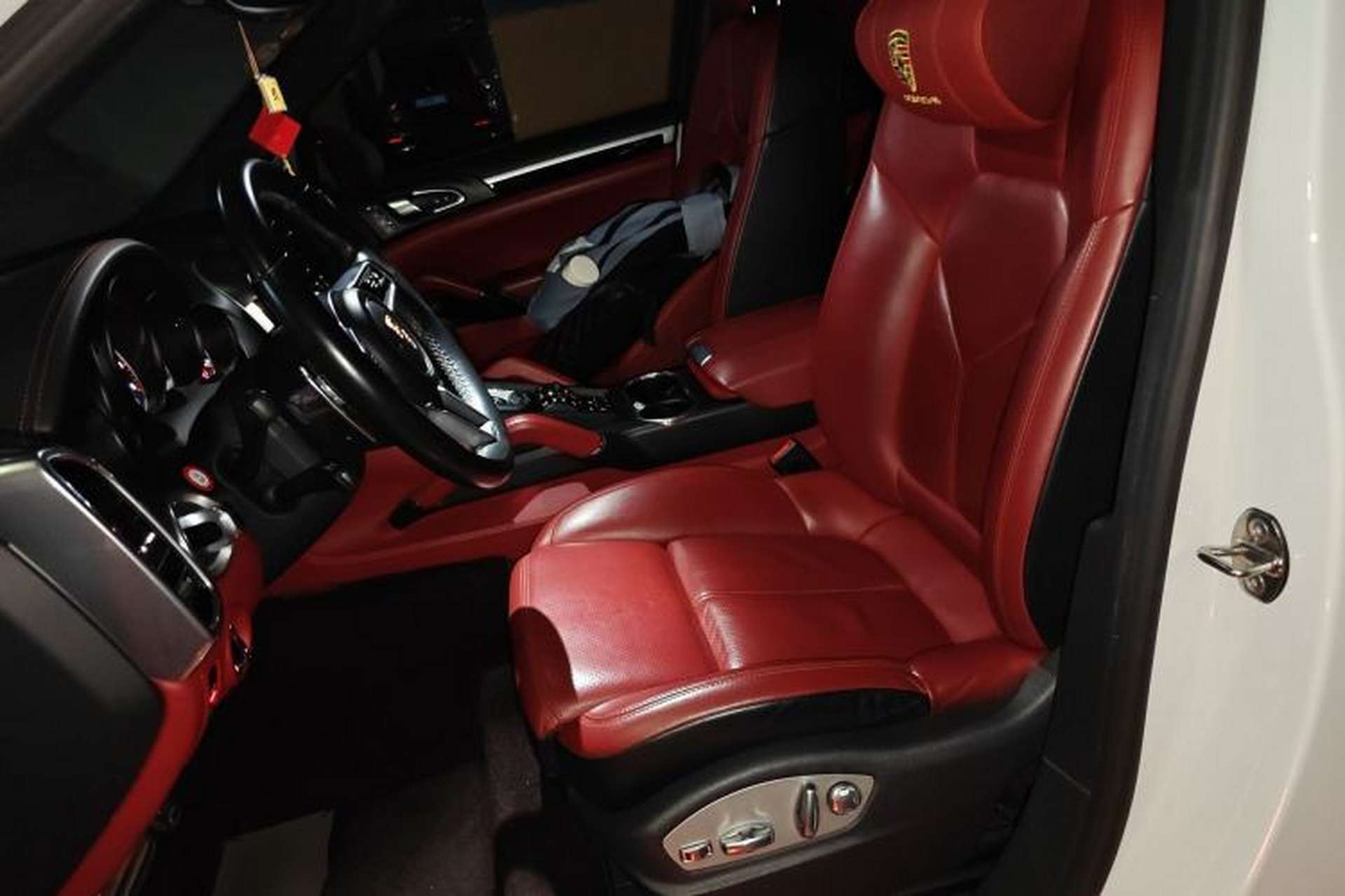 Used Porsche Cayenne 2015 Cayenne 3.0T Left Front Seat