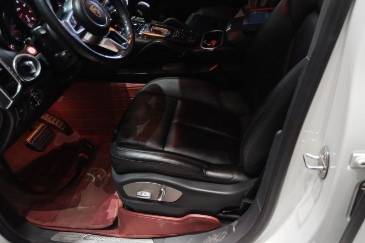 Used Porsche Cayenne 2015 Cayenne 3.0T Left Front Seat