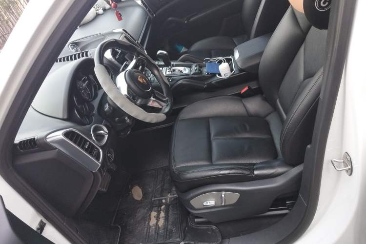 Used Porsche Cayenne 2015 Cayenne S 3.6T Left Front Seat