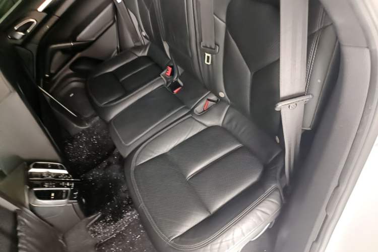 Used Porsche Cayenne 2015 Cayenne 3.0T Left Rear Seat