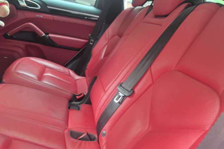Used Porsche Cayenne 2015 Cayenne 3.0T Left Rear Seat