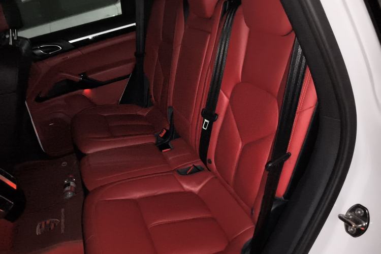 Used Porsche Cayenne 2015 Cayenne 3.0T Left Rear Seat