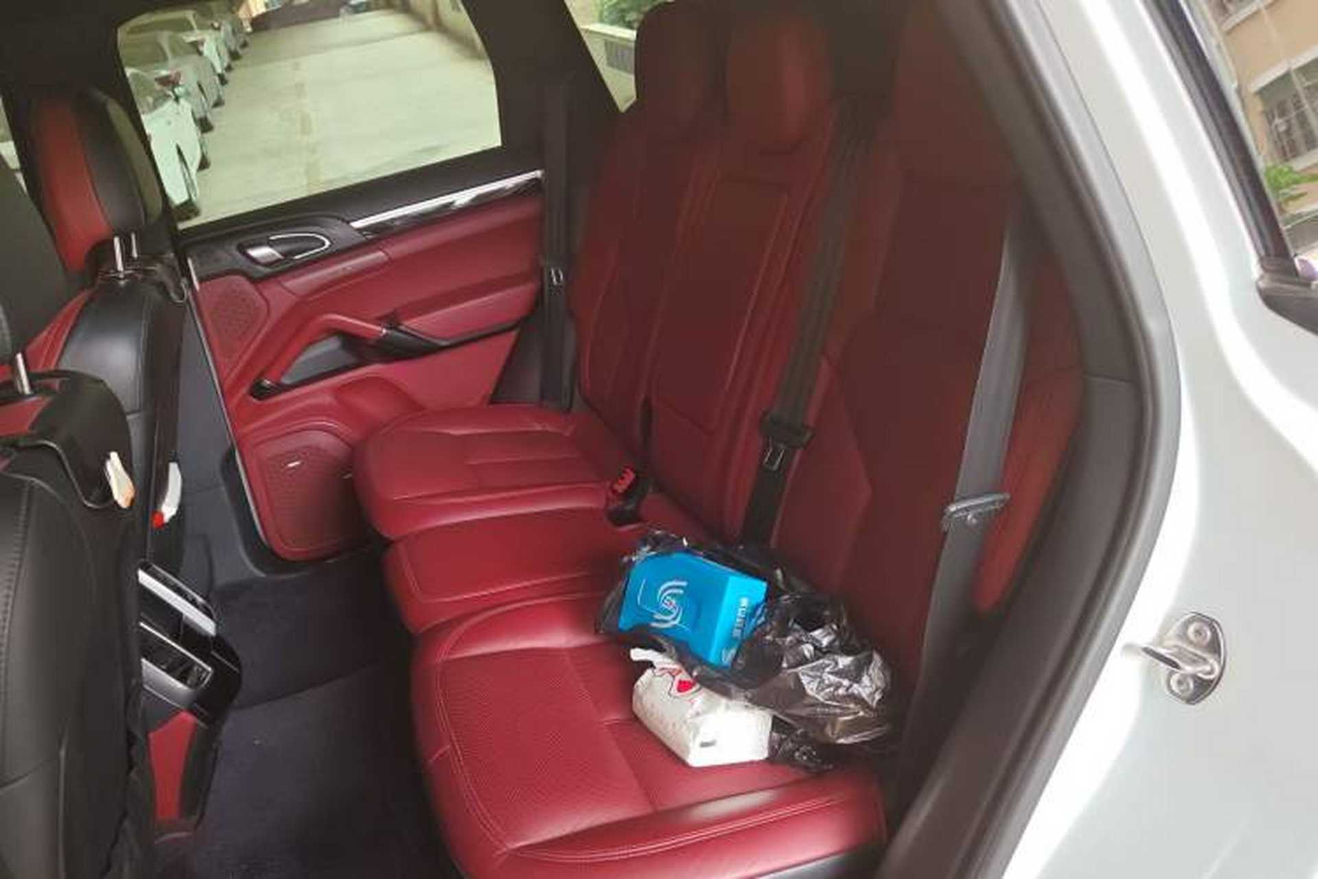 Used Porsche Cayenne 2015 Cayenne 3.0T Left Rear Seat