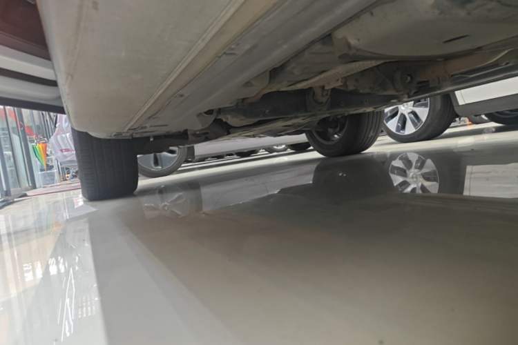 Used Porsche Cayenne 2015 Cayenne 3.0T Left Side Sill