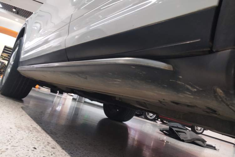 Used Porsche Cayenne 2015 Cayenne 3.0T Left Side Sill
