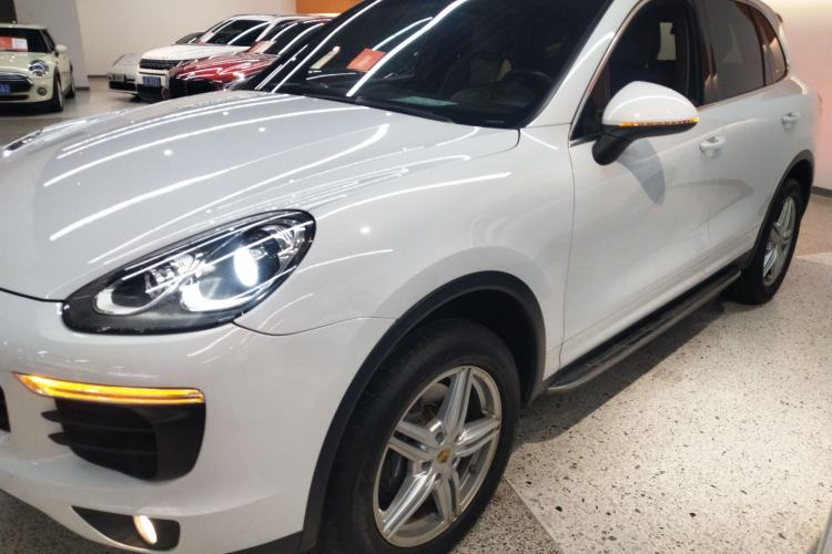 Used Porsche Cayenne 2015 Cayenne 3.0T Left Side
