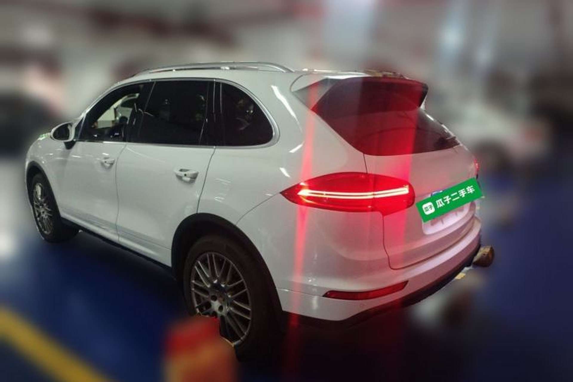 Used Porsche Cayenne 2015 Cayenne 3.0T Rear Left 45 Deg