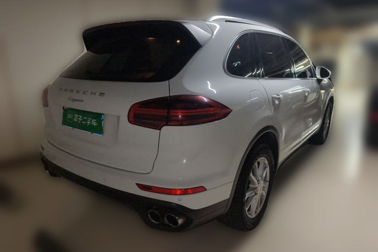 Used Porsche Cayenne 2015 Cayenne 3.0T Rear Right 45 Deg