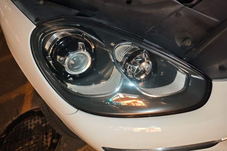 Used Porsche Cayenne 2015 Cayenne 3.0T Right Front Headlight