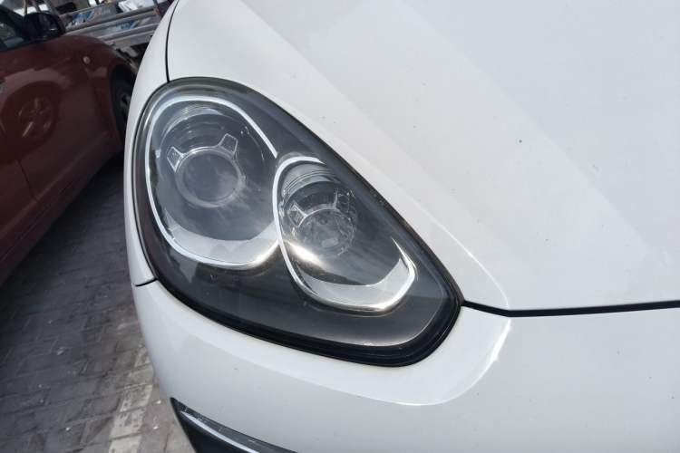 Used Porsche Cayenne 2015 Cayenne 3.0T Right Front Headlight