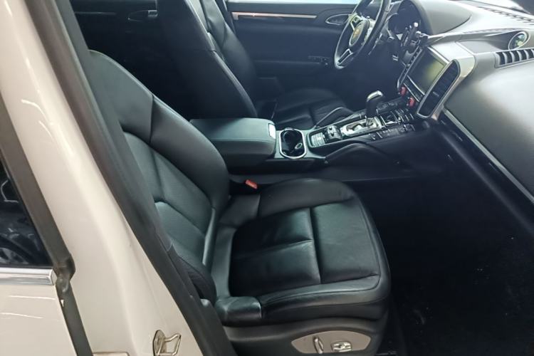Used Porsche Cayenne 2015 Cayenne 3.0T Right Front Seat