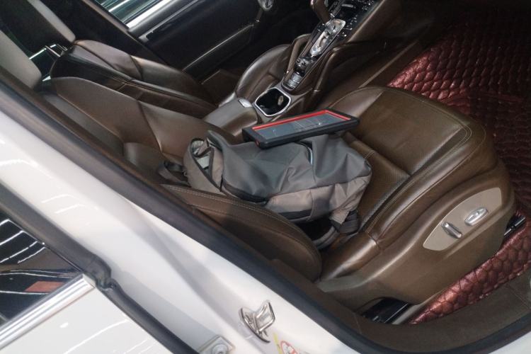 Used Porsche Cayenne 2015 Cayenne 3.0T Right Front Seat