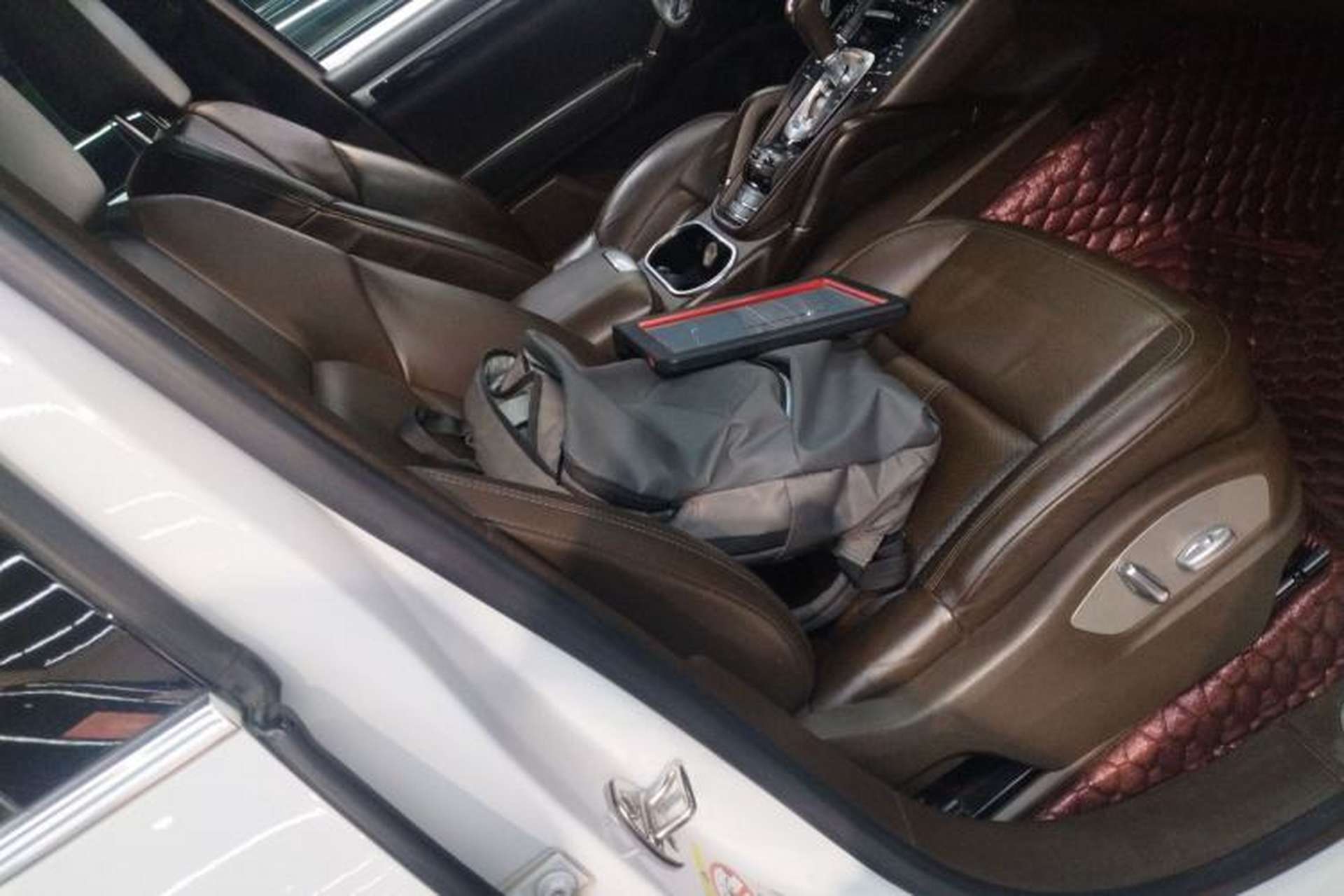 Used Porsche Cayenne 2015 Cayenne 3.0T Right Front Seat
