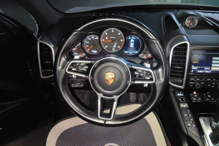Used Porsche Cayenne 2015 3.0T Steering Wheel