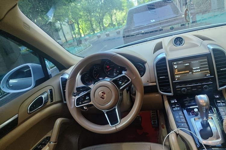 Used Porsche Cayenne 2015 Cayenne 3.0T Steering Wheel