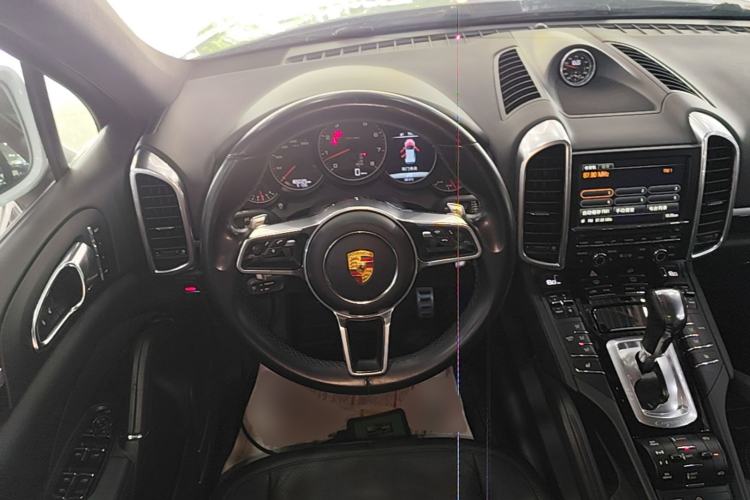 Used Porsche Cayenne 2015 Cayenne 3.0T Steering Wheel