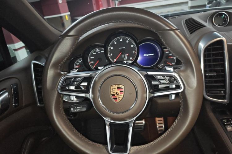 Used Porsche Cayenne 2015 Cayenne 3.0T Steering Wheel