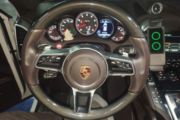 Used Porsche Cayenne 2015 Cayenne 3.0T Steering Wheel