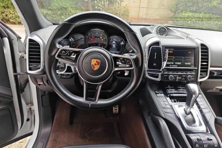 Used Porsche Cayenne 2015 Cayenne 3.0T Steering Wheel