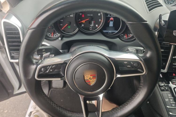 Used Porsche Cayenne 2015 Cayenne 3.0T Steering Wheel