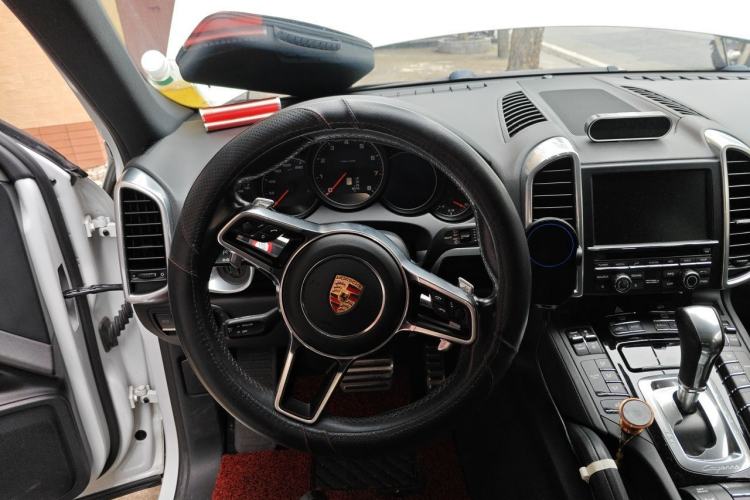 Used Porsche Cayenne 2015 Cayenne 3.0T Steering Wheel